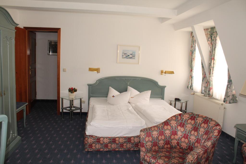 Hotel Fuersteneck ベルンブルク エクステリア 写真