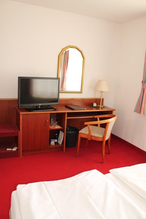 Hotel Fuersteneck ベルンブルク エクステリア 写真
